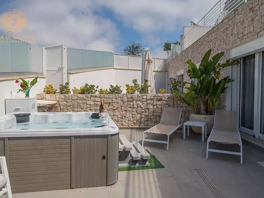 Immagine 4 di Appartamento in vendita  a Castrignano Del Capo