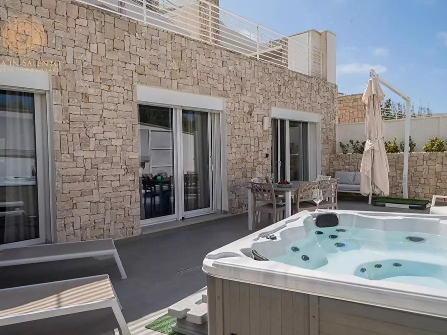 Immagine 7 di Appartamento in vendita  a Castrignano Del Capo