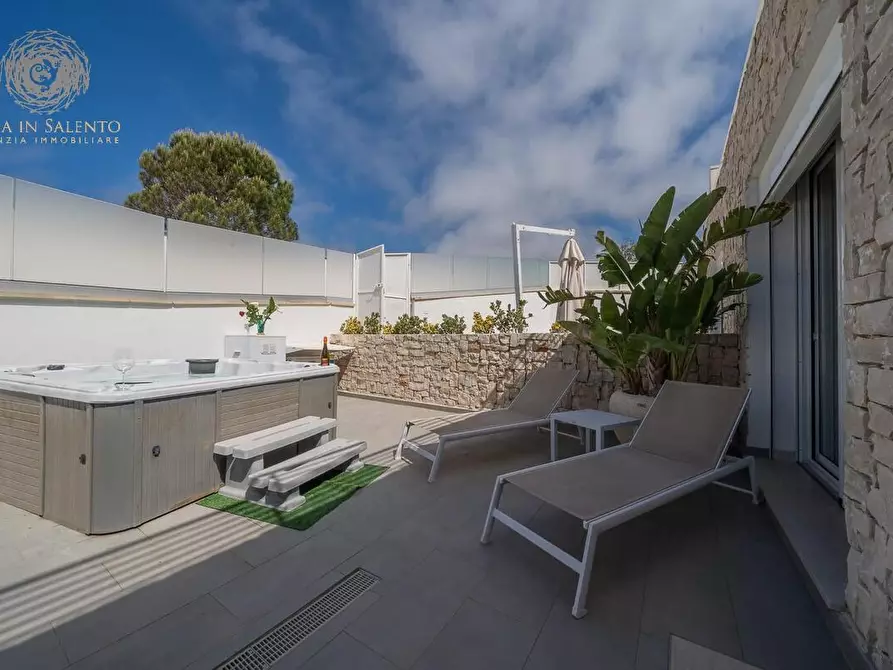 Immagine 3 di Appartamento in vendita  a Castrignano Del Capo