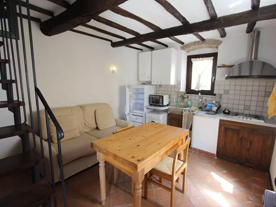 Immagine 13 di Appartamento in vendita  a Lerici