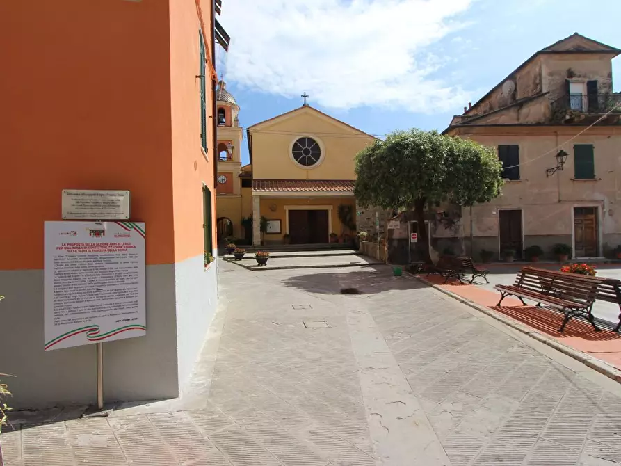 Immagine 2 di Appartamento in vendita  a Lerici