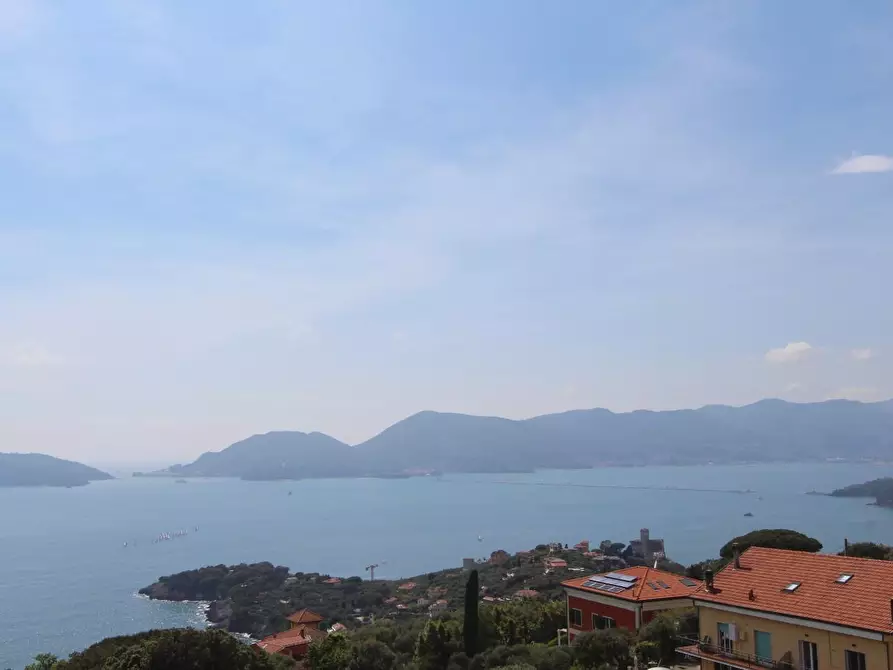 Immagine 7 di Appartamento in vendita  a Lerici