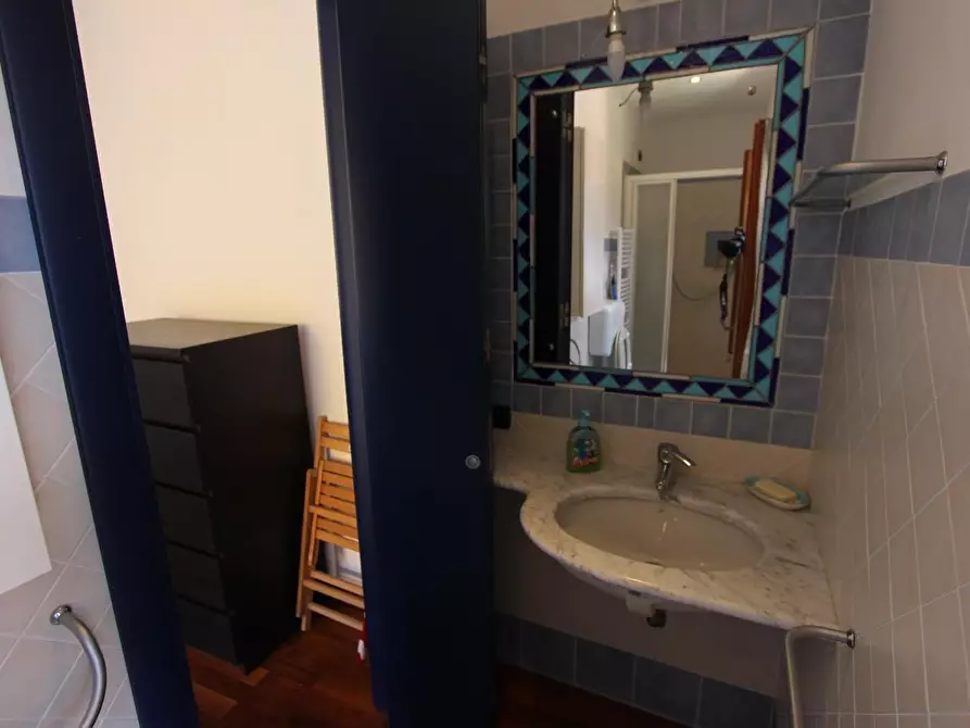 Immagine 23 di Appartamento in vendita  a Lerici