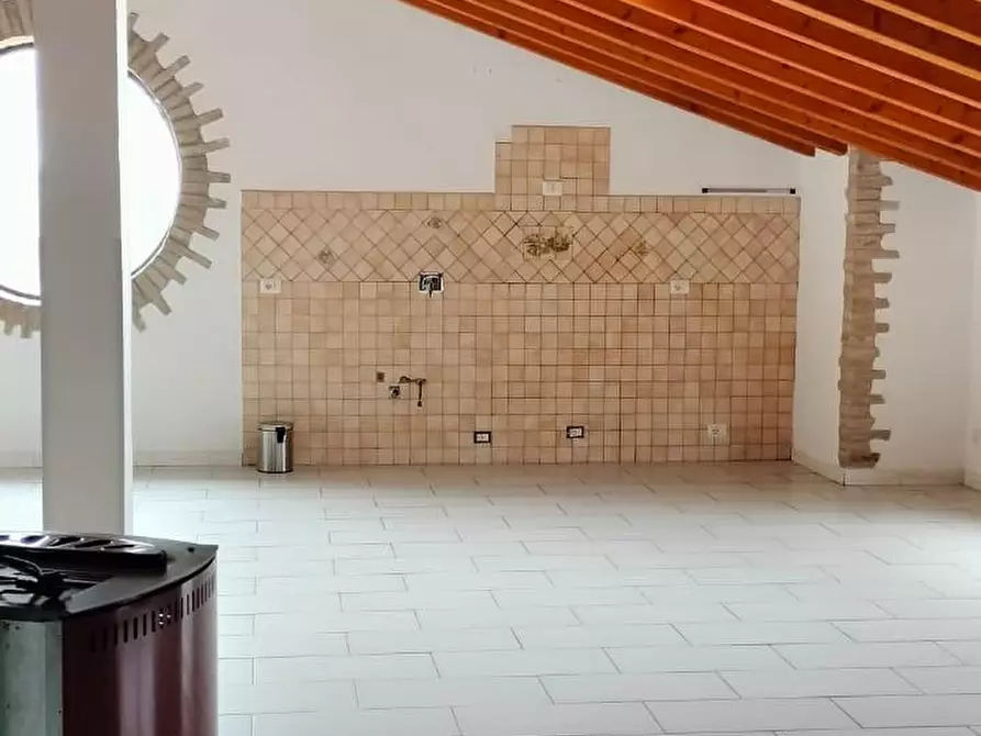 Immagine 4 di Appartamento in vendita  a Castelnovo Di Sotto