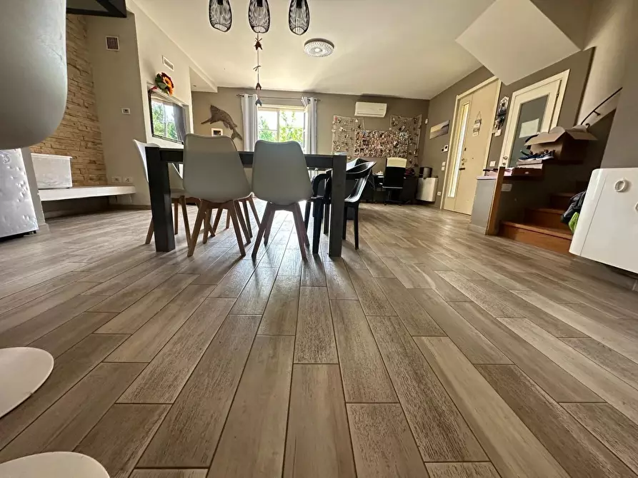 Immagine 1 di Terratetto in vendita  a Lamporecchio