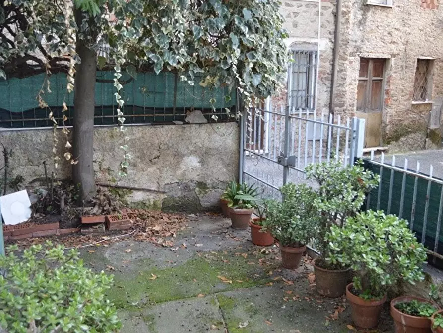 Immagine 1 di Terratetto in vendita  a Montignoso