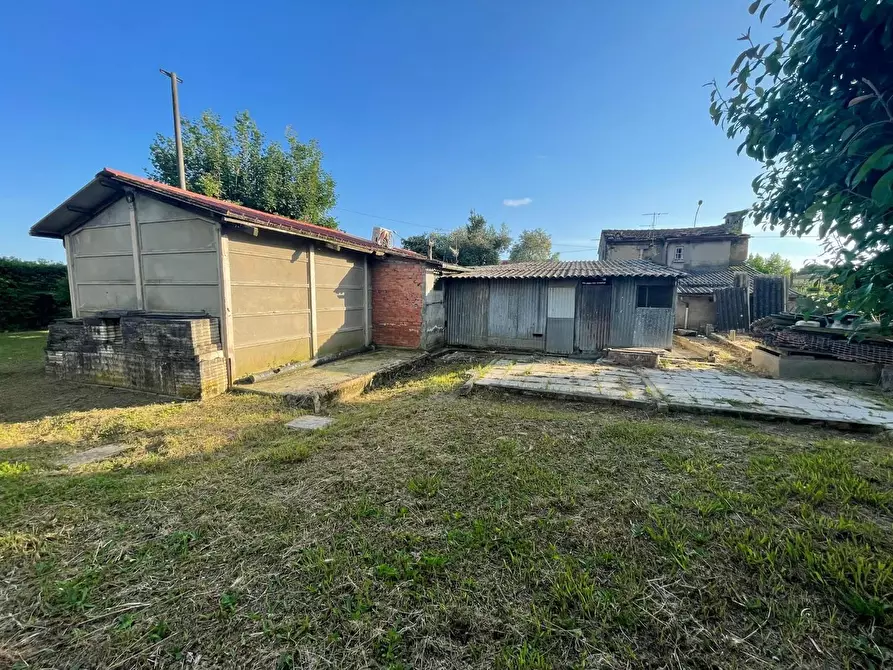 Immagine 7 di Casa indipendente in vendita  a Pietrasanta