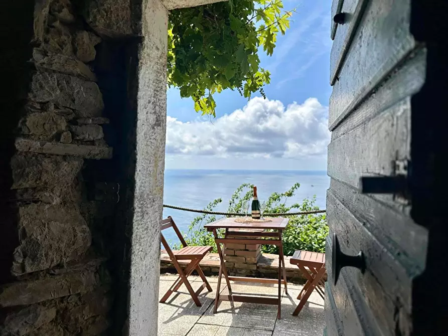 Immagine 11 di Villetta a schiera in vendita  a La Spezia