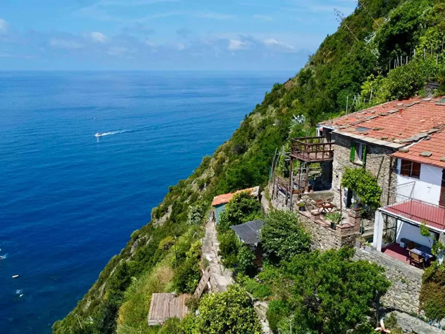 Immagine 5 di Villetta a schiera in vendita  a La Spezia