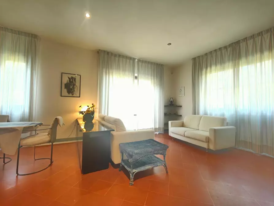 Immagine 19 di Appartamento in affitto  a Viareggio