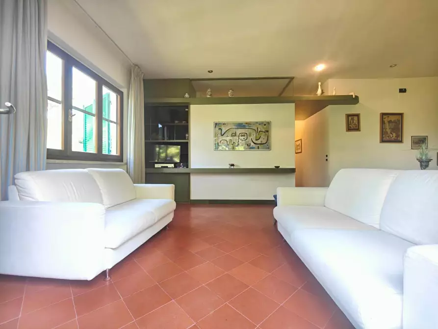 Immagine 17 di Appartamento in affitto  a Viareggio