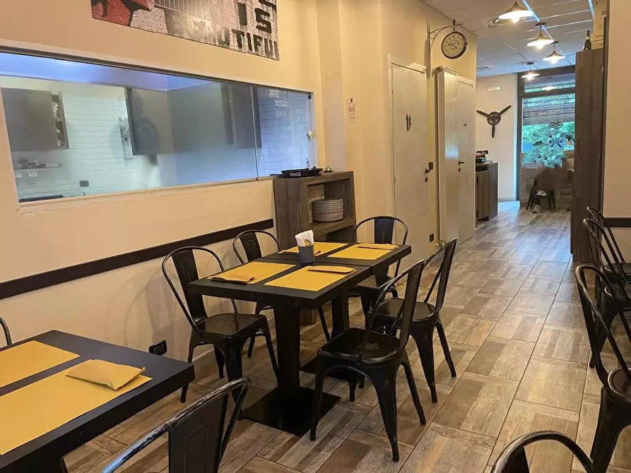 Immagine 21 di Bar / Ristorante in vendita  a Rivoli