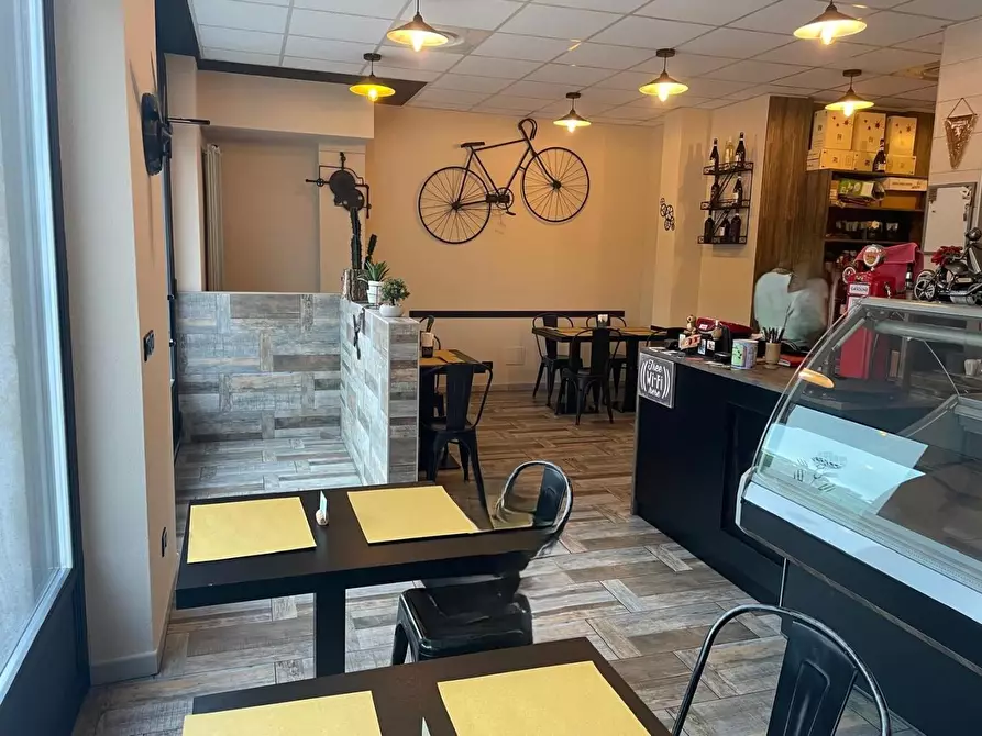 Immagine 30 di Bar / Ristorante in vendita  a Rivoli