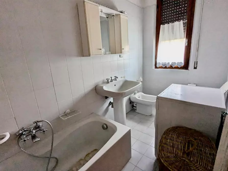 Immagine 10 di Appartamento in vendita  a Vecchiano