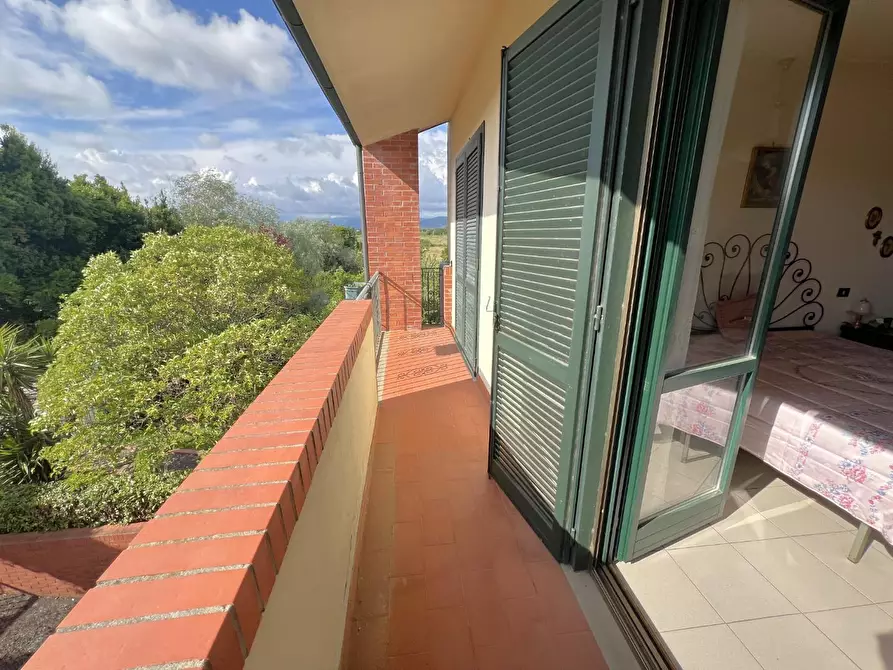 Immagine 11 di Villetta a schiera in vendita  a Vecchiano