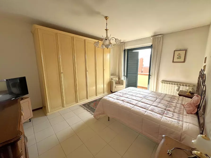 Immagine 12 di Villetta a schiera in vendita  a Vecchiano