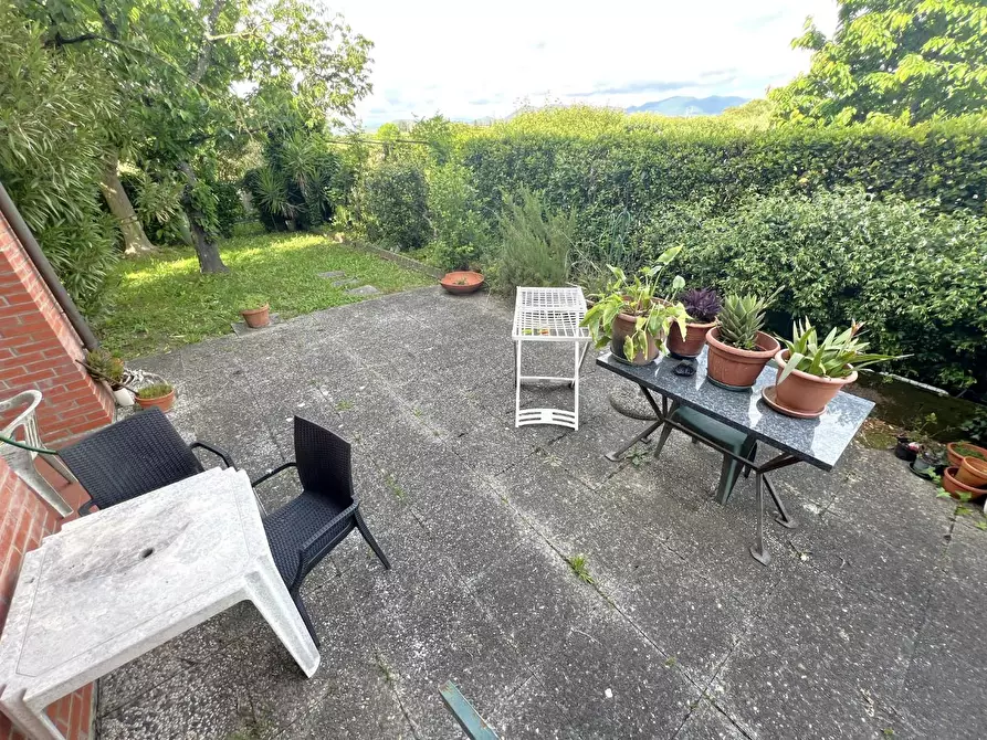 Immagine 9 di Villetta a schiera in vendita  a Vecchiano