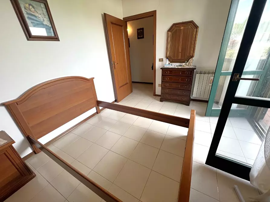 Immagine 15 di Villetta a schiera in vendita  a Vecchiano