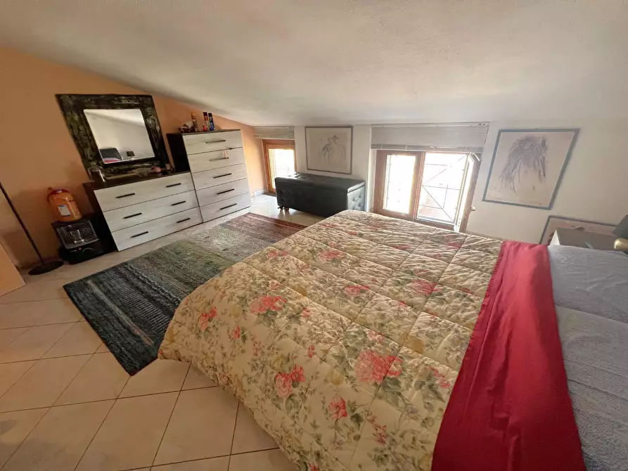 Immagine 10 di Mansarda in vendita  a Cascina