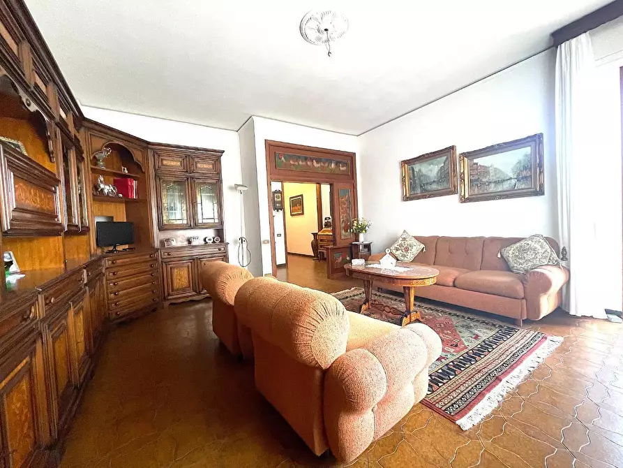 Immagine 12 di Appartamento in vendita  a Empoli