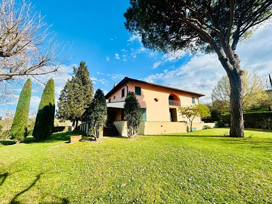 Immagine 3 di Villa in vendita  a San Miniato