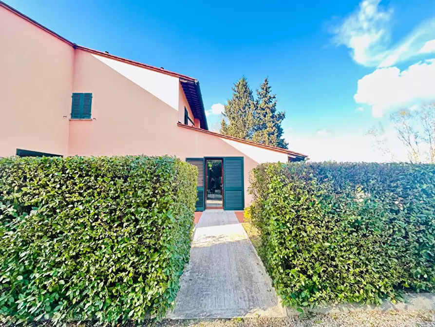 Immagine 21 di Villa in vendita  a San Miniato