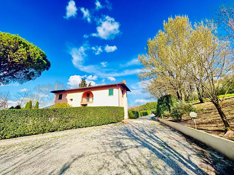 Immagine 23 di Villa in vendita  a San Miniato