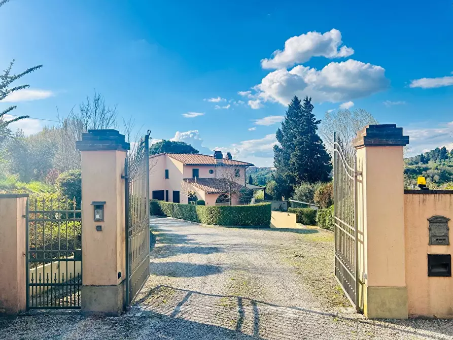 Immagine 4 di Villa in vendita  a San Miniato