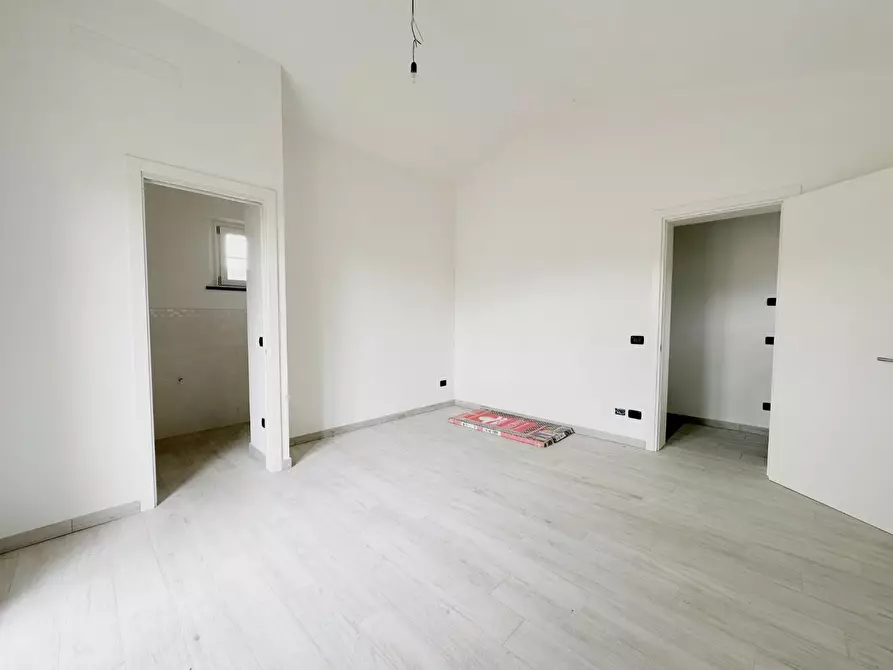 Immagine 16 di Villa in vendita  a Capannori