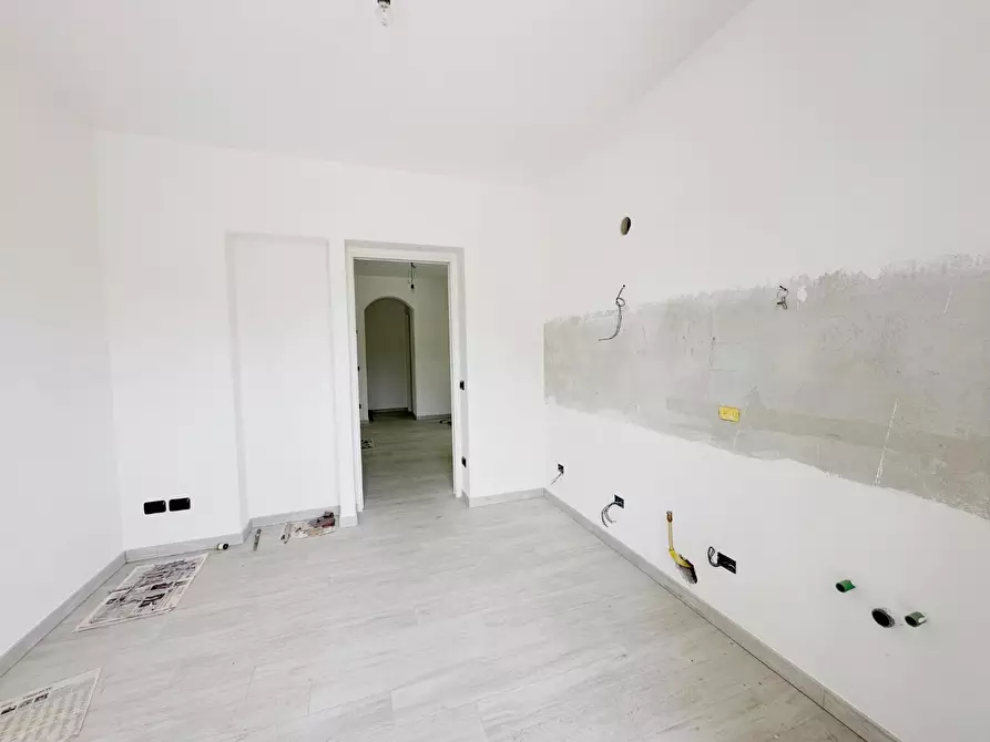 Immagine 5 di Villa in vendita  a Capannori