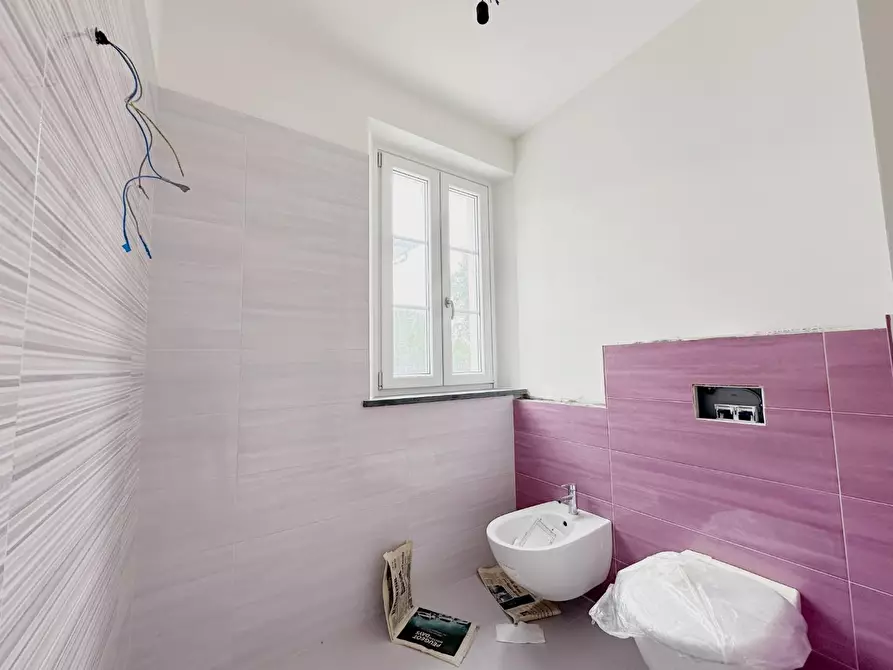 Immagine 26 di Villa in vendita  a Capannori