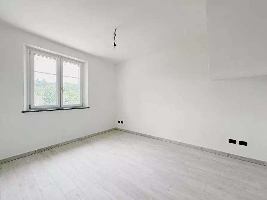 Immagine 8 di Villa in vendita  a Capannori