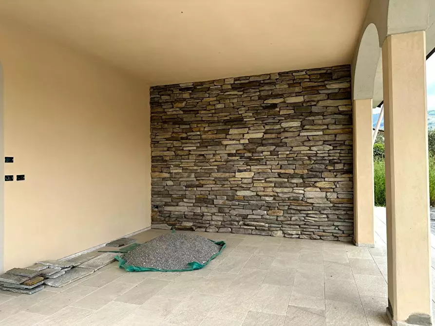 Immagine 36 di Villa in vendita  a Capannori