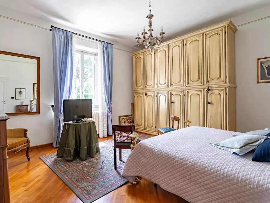 Immagine 29 di Villa in vendita  a Fucecchio