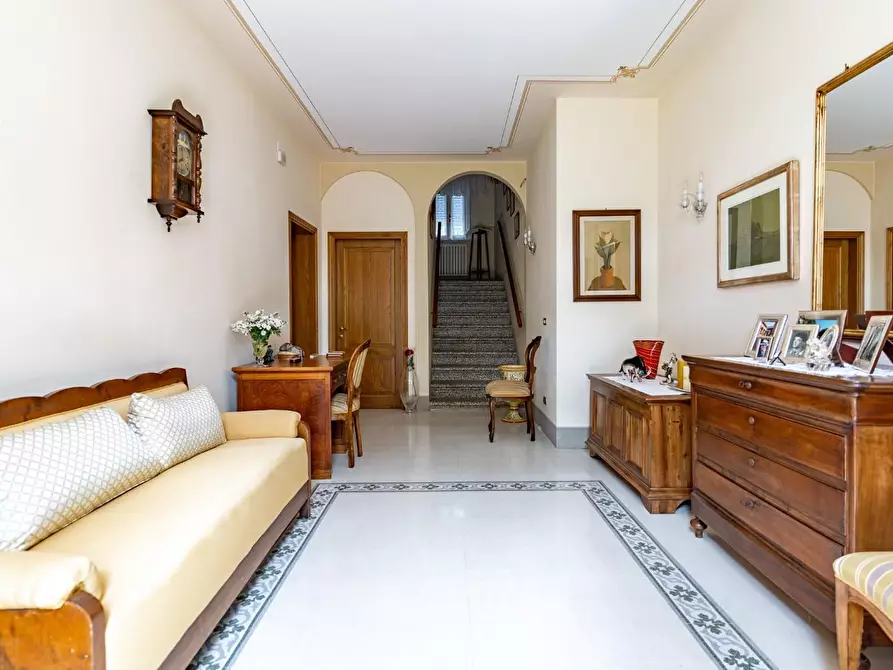 Immagine 13 di Villa in vendita  a Fucecchio