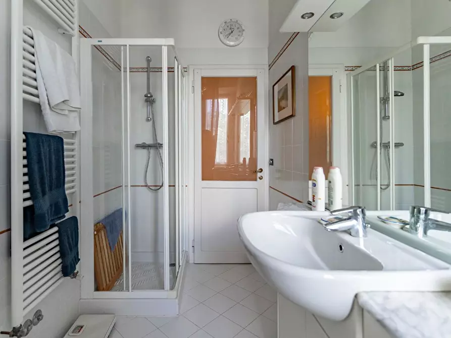 Immagine 39 di Villa in vendita  a Fucecchio