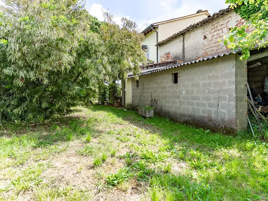 Immagine 42 di Villa in vendita  a Fucecchio