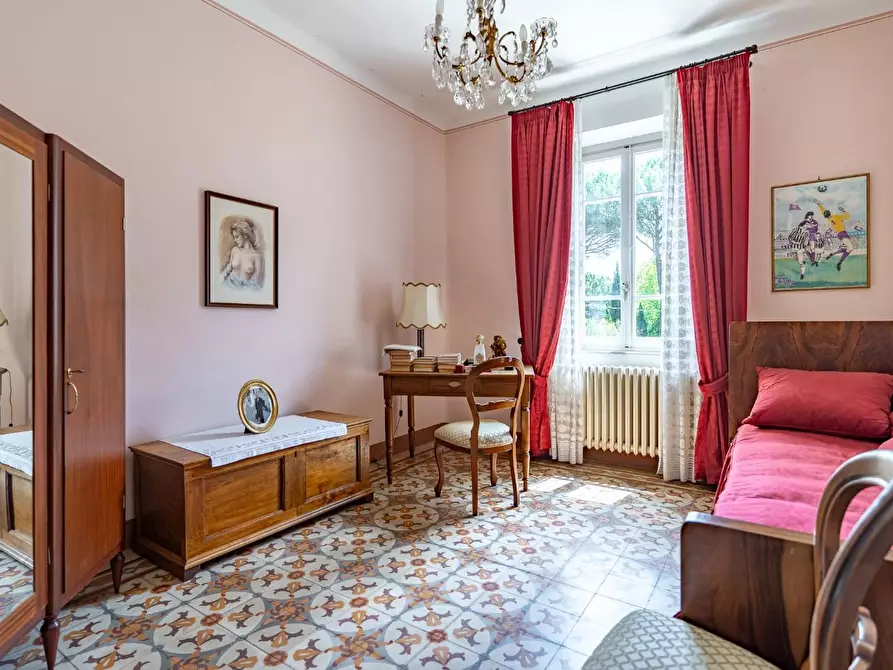 Immagine 37 di Villa in vendita  a Fucecchio