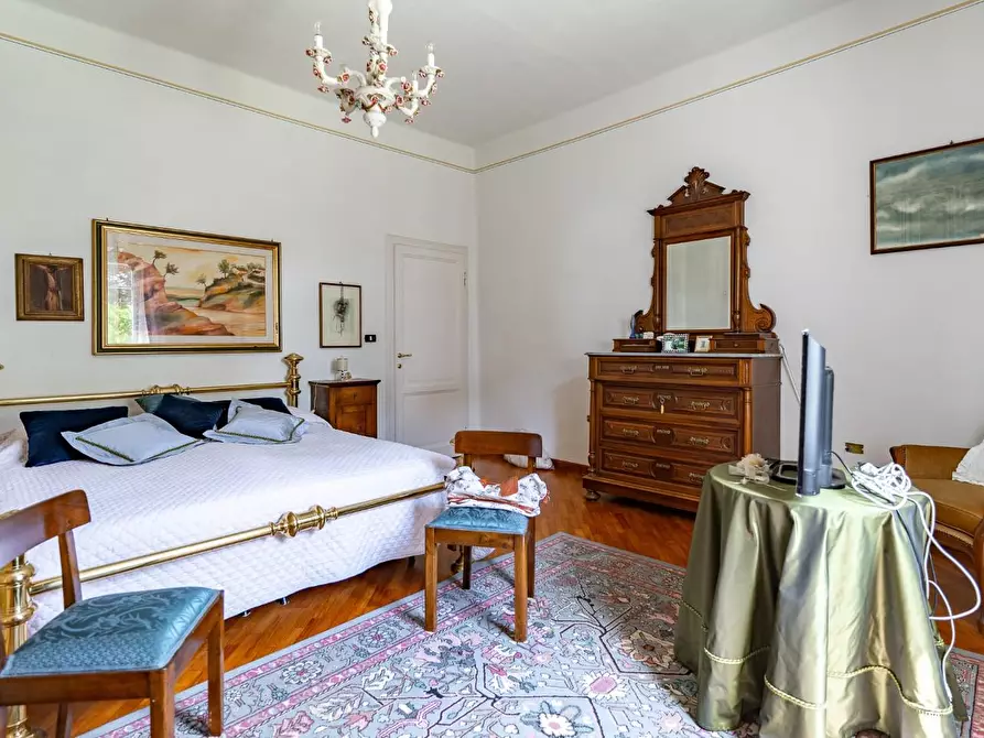 Immagine 31 di Villa in vendita  a Fucecchio