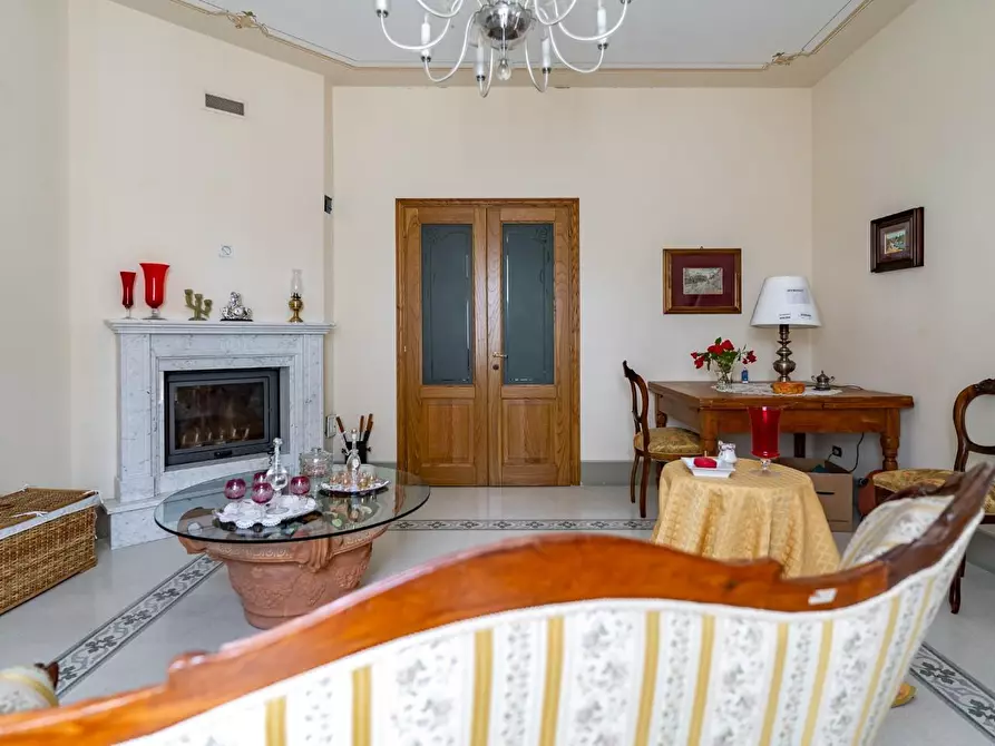 Immagine 21 di Villa in vendita  a Fucecchio