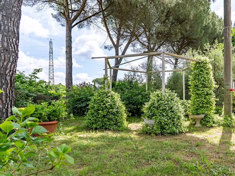 Immagine 40 di Villa in vendita  a Fucecchio