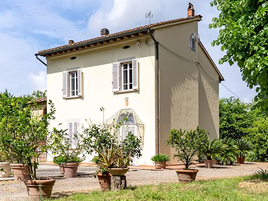 Immagine 7 di Villa in vendita  a Fucecchio