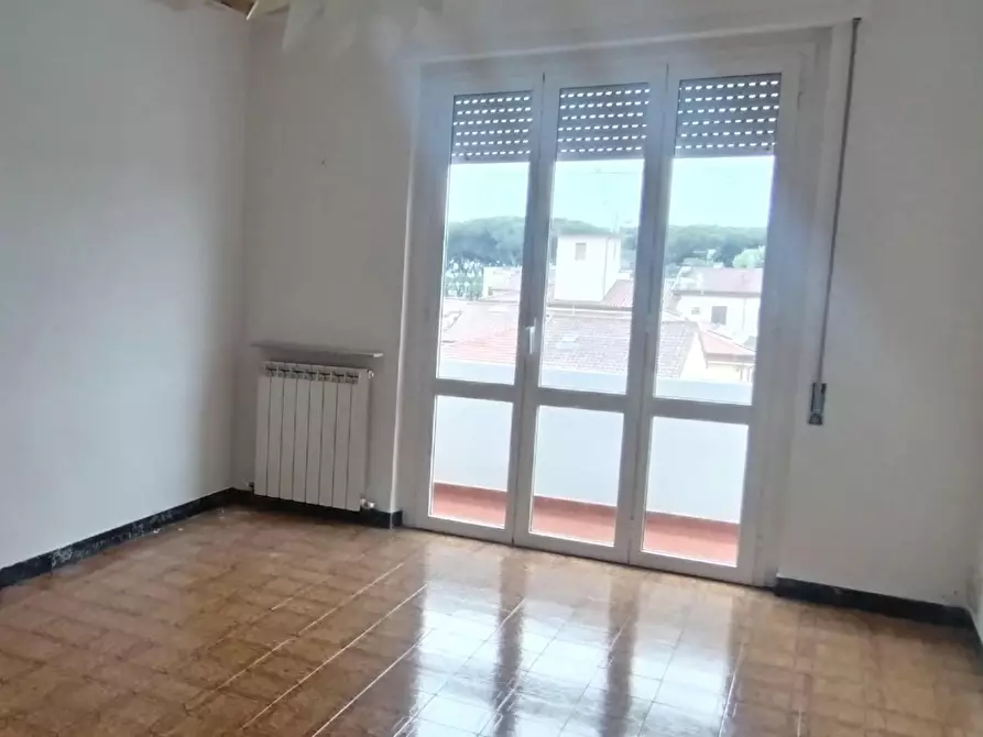 Immagine 5 di Appartamento in vendita  a Carrara