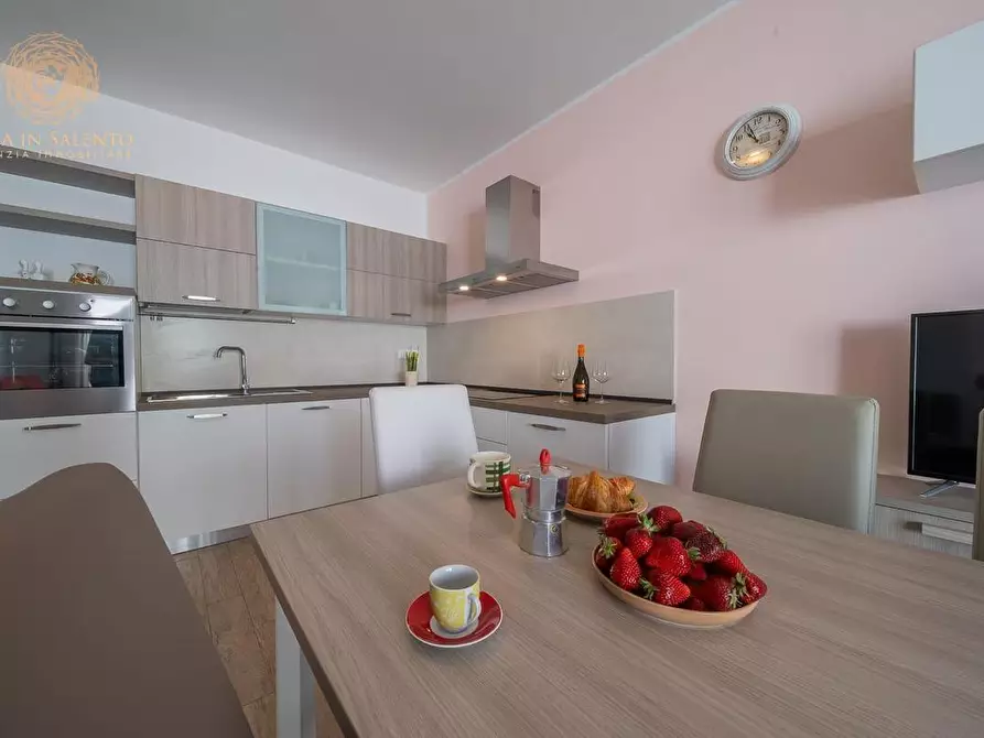 Immagine 5 di Appartamento in vendita  a Castrignano Del Capo