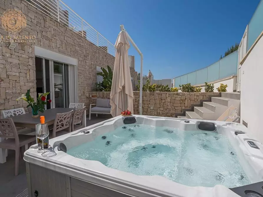 Immagine 2 di Appartamento in vendita  a Castrignano Del Capo