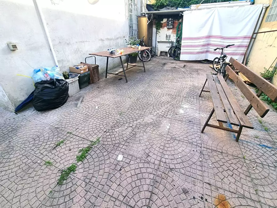 Immagine 4 di Appartamento in vendita  a Viareggio