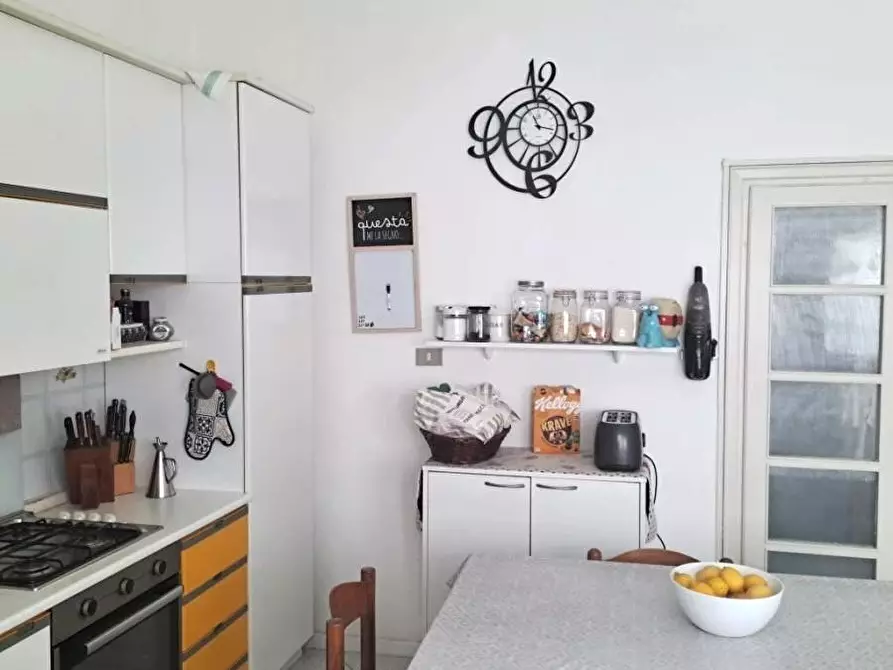 Immagine 12 di Appartamento in vendita  a Viareggio