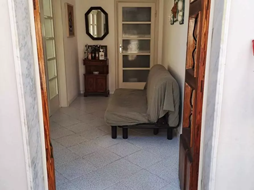 Immagine 17 di Appartamento in vendita  a Viareggio