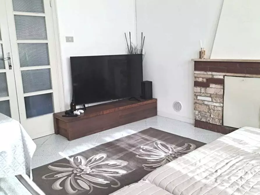 Immagine 5 di Appartamento in vendita  a Viareggio