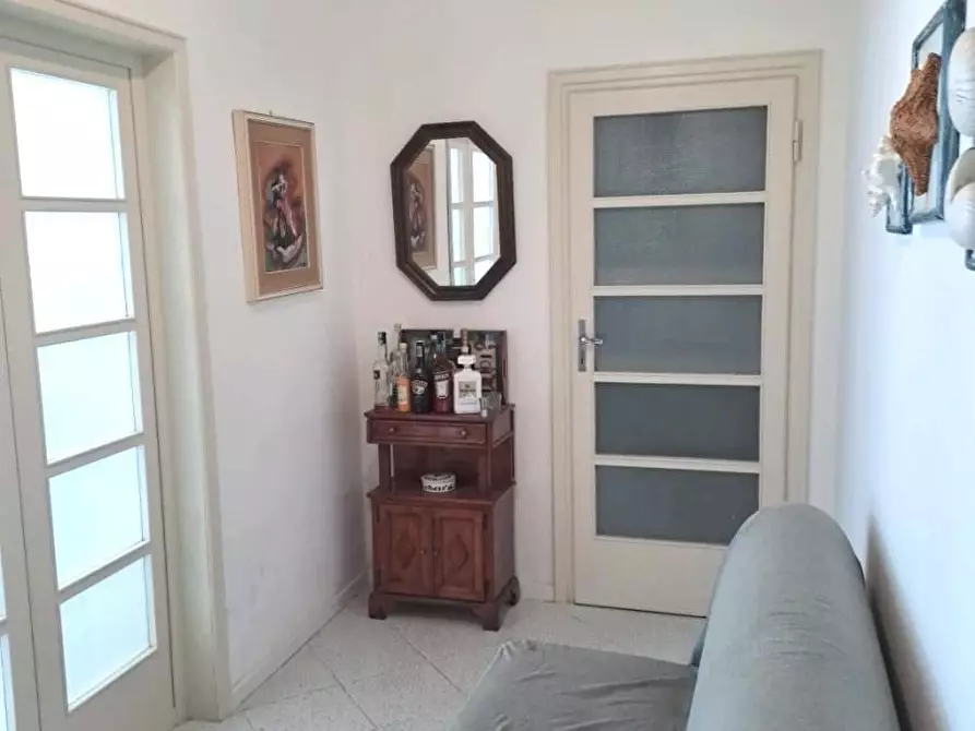 Immagine 8 di Appartamento in vendita  a Viareggio